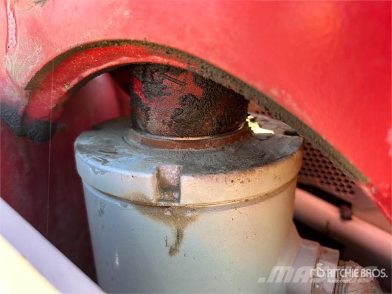 Takeuchi TL12V2 Kompaktrakodók