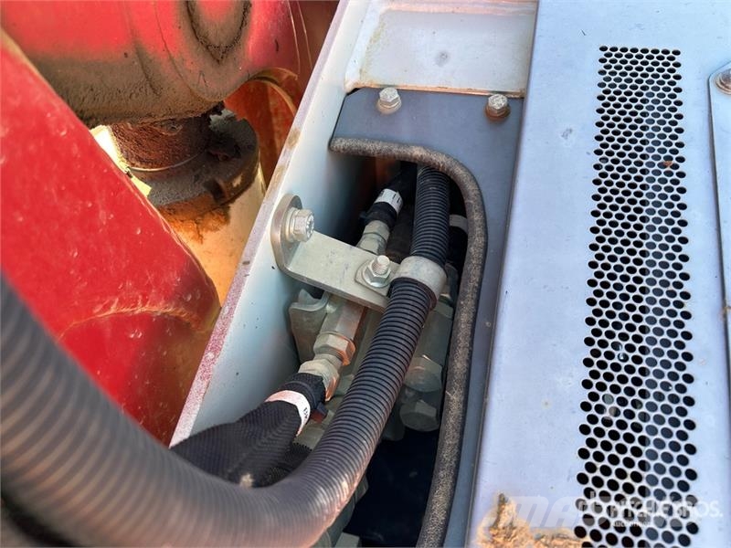 Takeuchi TL12V2 Kompaktrakodók