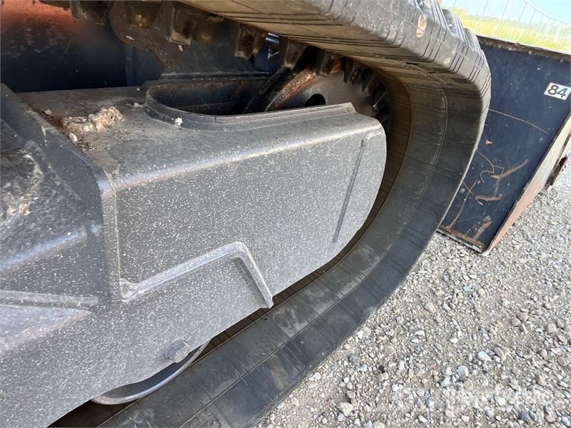 Takeuchi TL12V2 Liukuohjatut kuormaajat