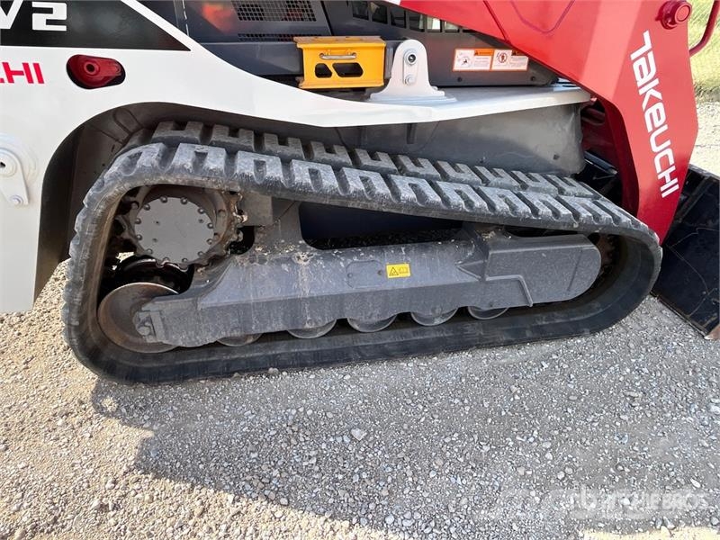 Takeuchi TL12V2 Liukuohjatut kuormaajat