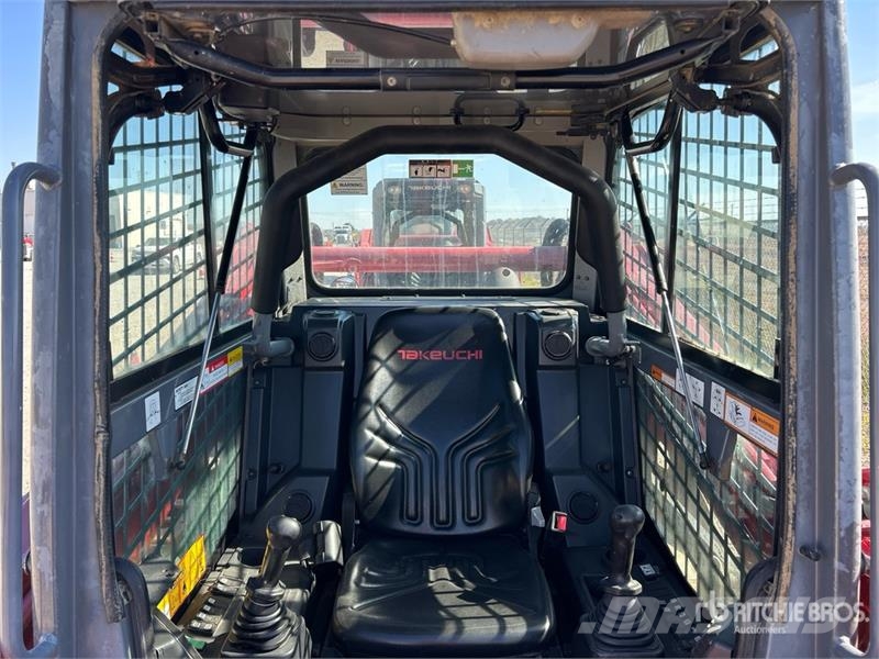 Takeuchi TL12V2 Kompaktrakodók