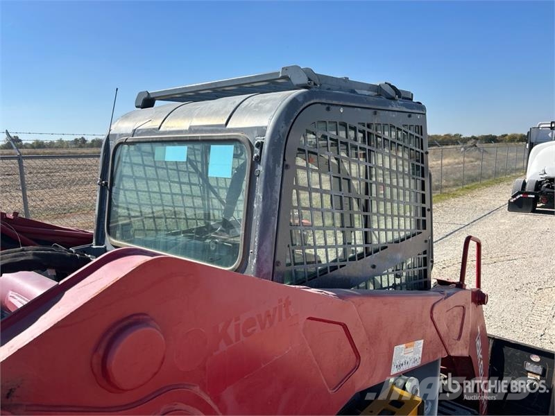 Takeuchi TL12V2 Kompaktrakodók