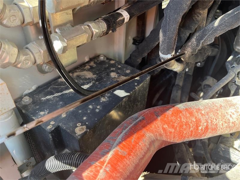 Takeuchi TL12V2 Liukuohjatut kuormaajat