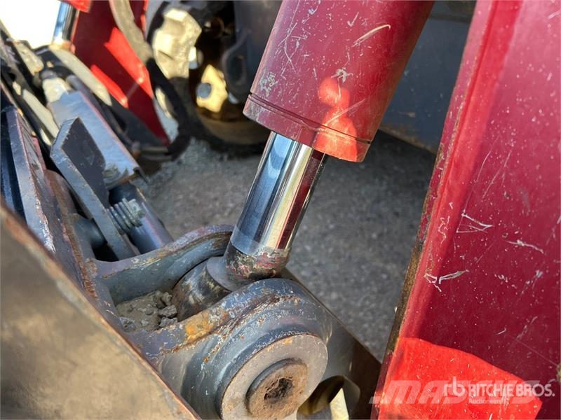 Takeuchi TL12V2 Kompaktrakodók