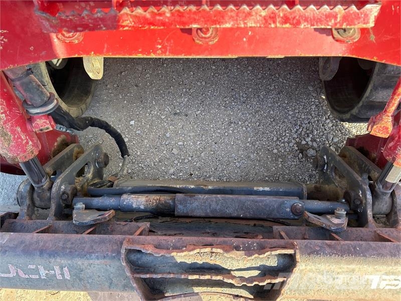 Takeuchi TL12V2 Kompaktrakodók
