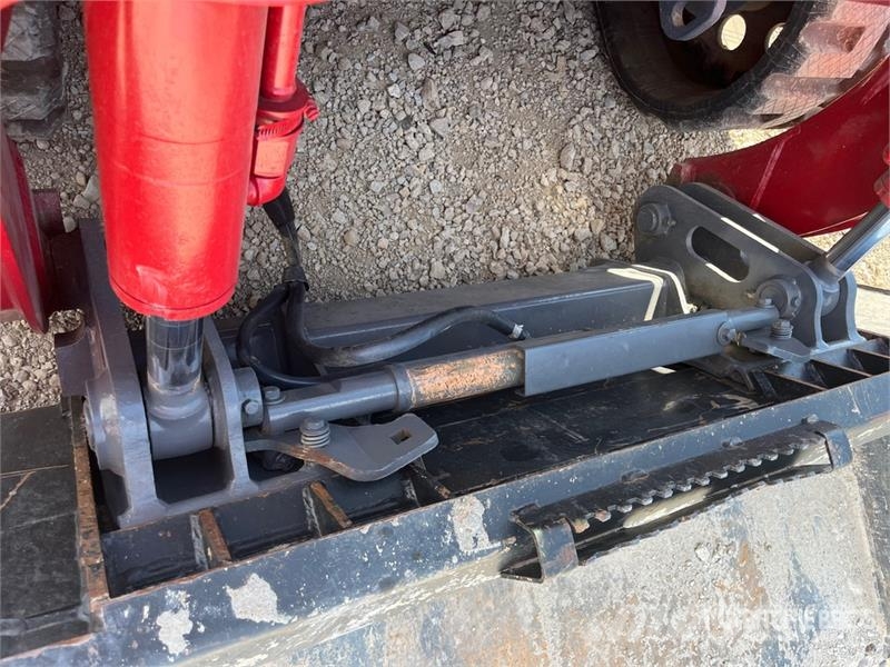 Takeuchi TL12V2 Liukuohjatut kuormaajat