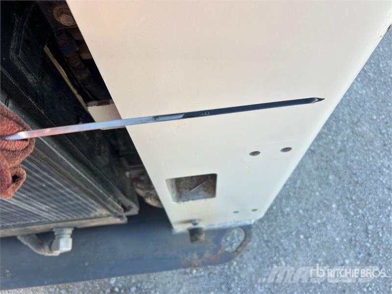 Takeuchi TL12V2 Kompaktrakodók