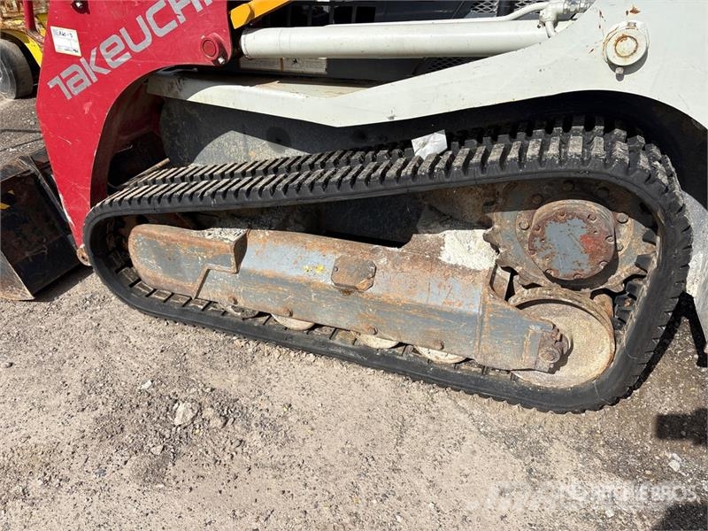 Takeuchi TL8 Skid steer loaders