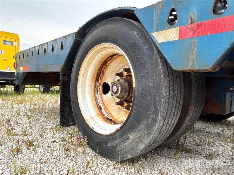 Talbert 22 ft T/A Equipment Trailer Car carrier