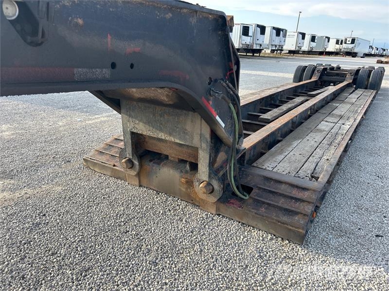 Talbert T(4)DW-45-HRG-1-T1-RC 45 ton Tri/A Removable Goose Zemie treileri