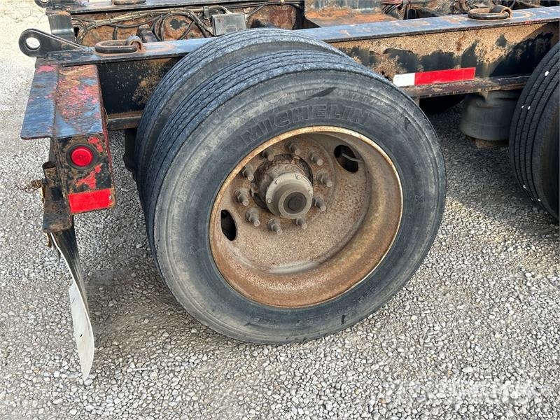 Talbert T(4)DW-45-HRG-1-T1-RC 45 ton Tri/A Removable Goose Zemie treileri