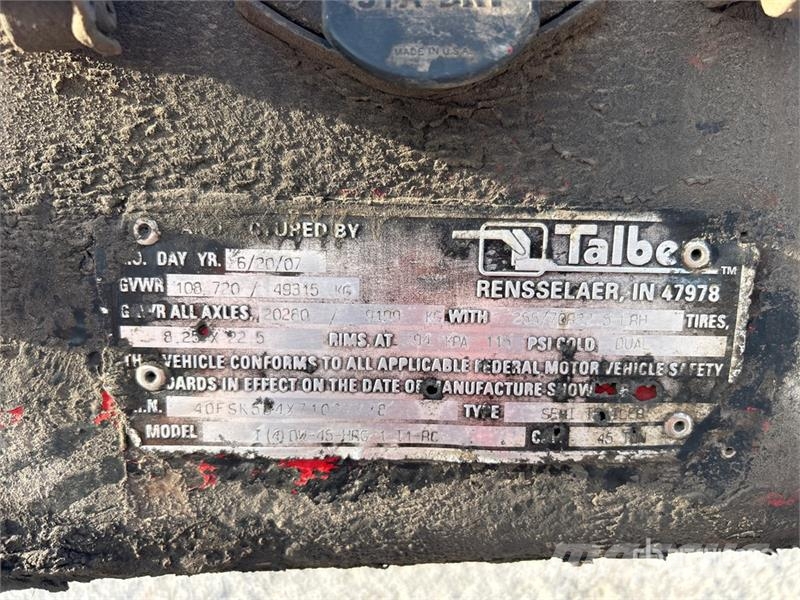 Talbert T(4)DW-45-HRG-1-T1-RC 45 ton Tri/A Removable Goose Zemie treileri