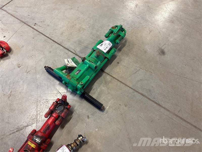 Tamco TS551K-SBG Pneumatic Demolition Breaker 끌 달린 쟁기