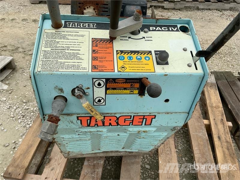 Target of 3 Target Walk-Behind Saw Sägewerke