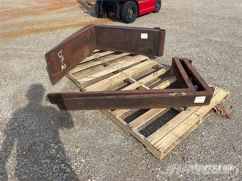 Taylor of (2) Taylor 60 in, 48 in Lift Truck Forks Dakšas