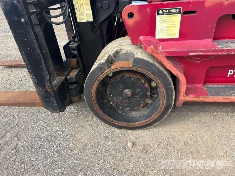 Taylor TC400L 36600 lb Pneumatic Tire Forklift Empilhadeiras - outros