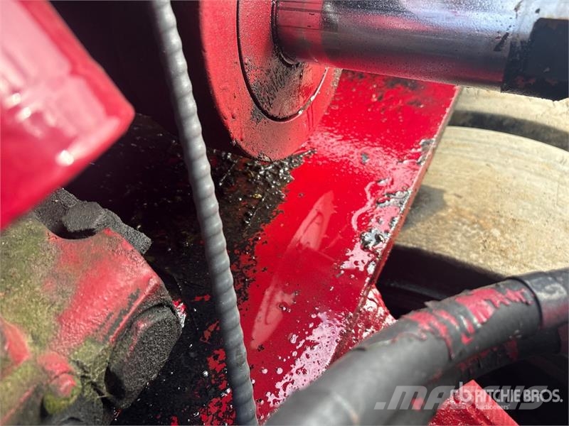 Taylor TC400L 36600 lb Pneumatic Tire Forklift Empilhadeiras - outros