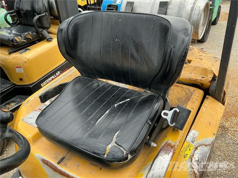 TCM Pro G25 3700 lb Cushion Tire Forklift Šakiniai krautuvai - Kita
