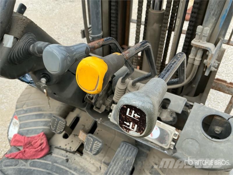 TCM Pro G25 3700 lb Cushion Tire Forklift Šakiniai krautuvai - Kita