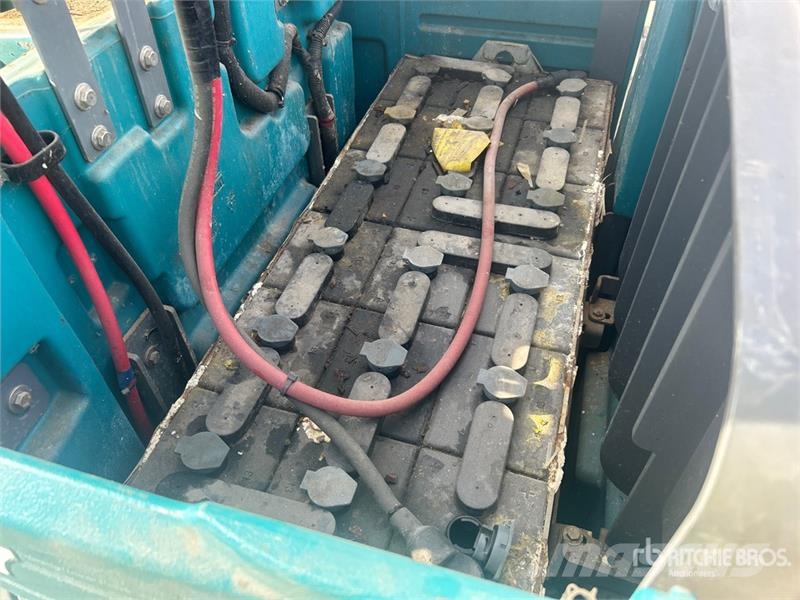 Tennant T17 Ride-On Electric Floor Scrubber Other trailers