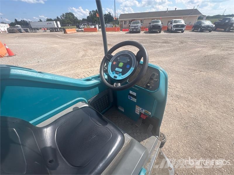 Tennant T17 Ride-On Electric Floor Scrubber Ďalšie prívesy