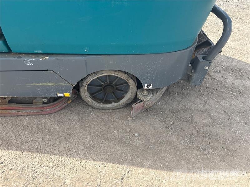 Tennant T17 Ride-On Electric Floor Scrubber Ďalšie prívesy