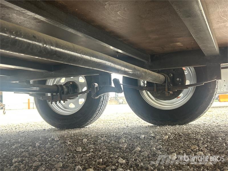  The Fud 16 ft 0 in T/A Food Concession Trailer مقطورات أخرى