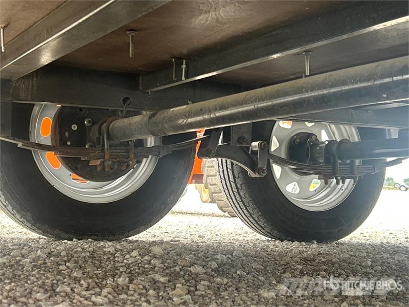  The Fud 16 ft 0 in T/A Food Concession Trailer مقطورات أخرى