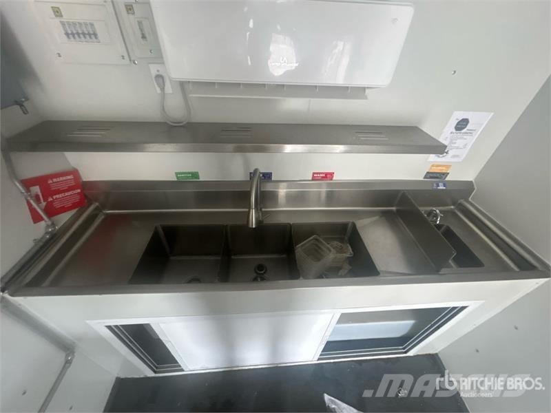  The Fud 16 ft 0 in T/A Food Concession Trailer مقطورات أخرى