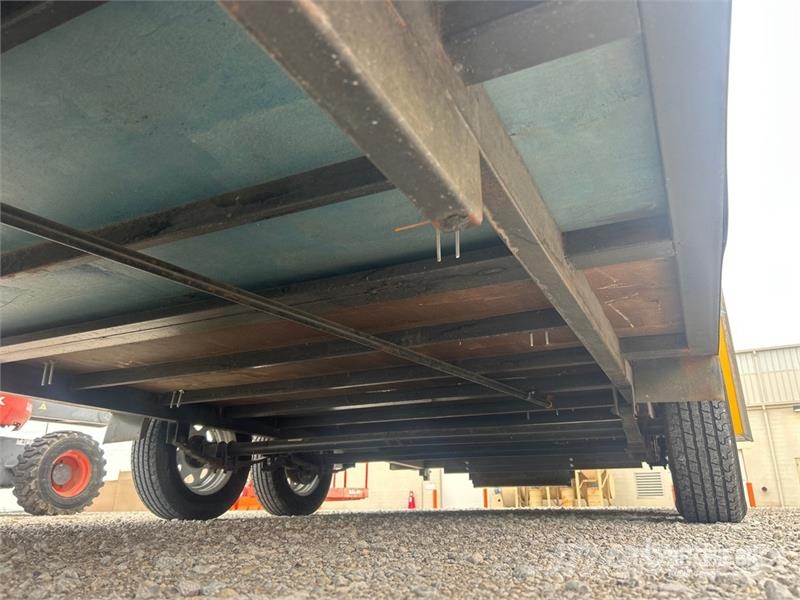  The Fud 16 ft 0 in T/A Food Concession Trailer مقطورات أخرى