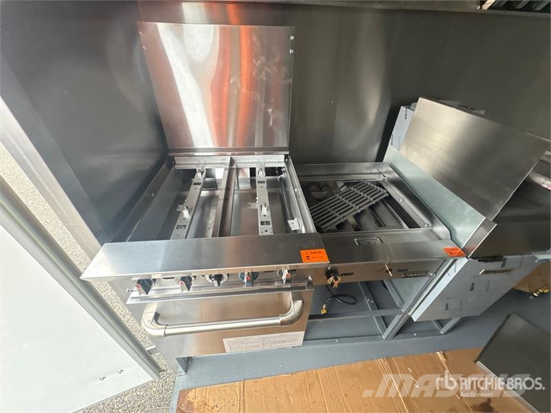 The Fud 26 ft T/A Food Concession Trailer Muud haagised