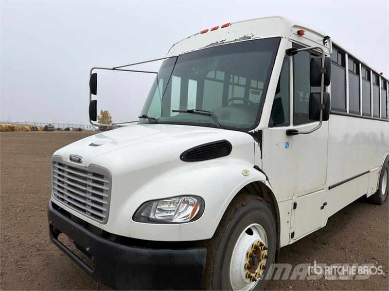 Thomas Saf-T-Liner C2 4x2 28-Seat Transit Bus Minibusse