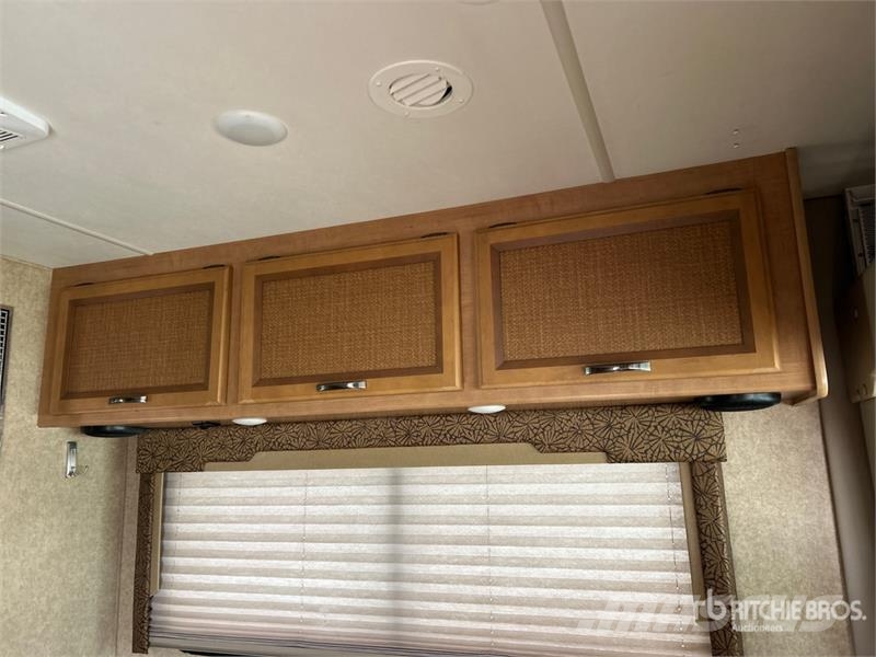 Thor Vegas 25.2 Motor Home Avtodomi in počitniške prikolice