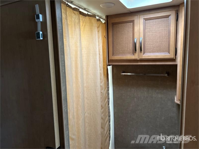 Thor Vegas 25.2 Motor Home Avtodomi in počitniške prikolice