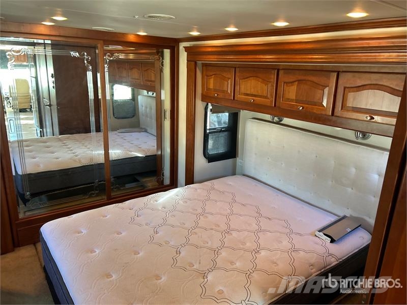 Tiffin Allegro Bus 40 QSP Motor Home 露營車和有篷卡車