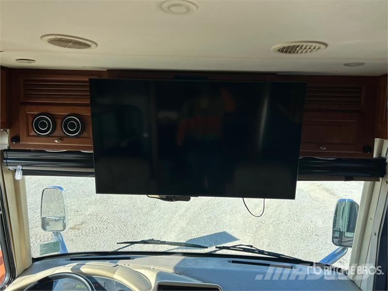 Tiffin Allegro Bus 40 QSP Motor Home 露營車和有篷卡車