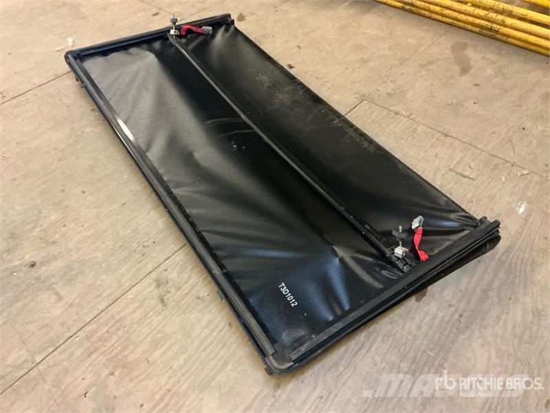  Tonneau cover - Fits Truck 其他組件