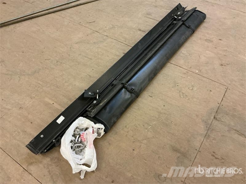 Tonneau Cover - Fits Truck 其他組件