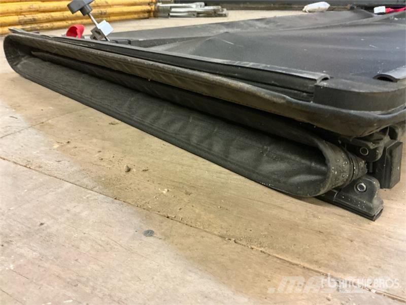 Tonneau cover - Fits Truck 其他組件