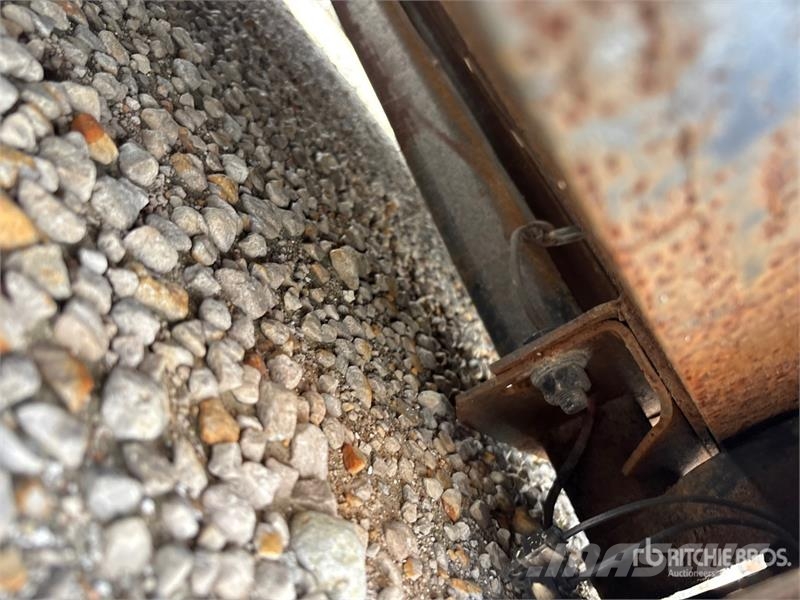 Top Hat 12 ft S/A Utility Trailer (Inoperable) مقطورات أخرى