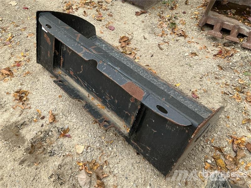 Toro 42 in Mini Skid Steer Bucket - Fits Toro TX1000 Godet
