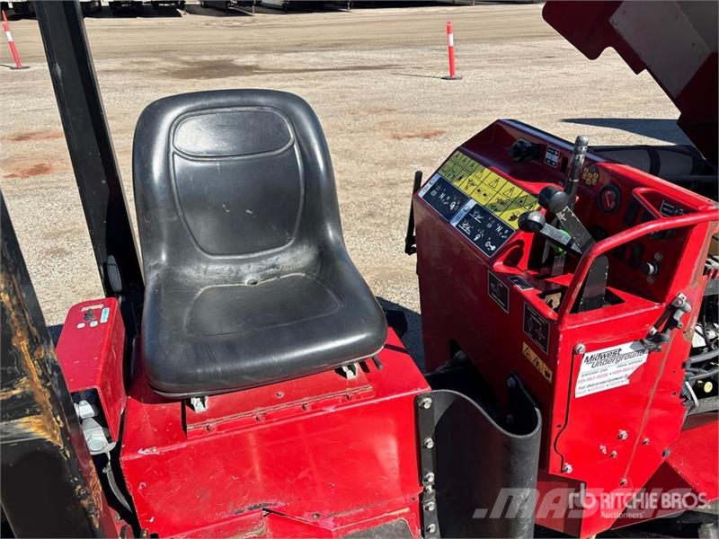 Toro Pro Sneak 360 4x4 Trencher Cable Plow 其他