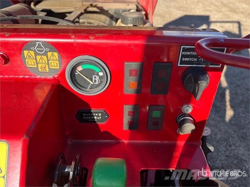 Toro Sneak Peak 360 4x4 Trencher Cable Plow Ostalo za građevinarstvo