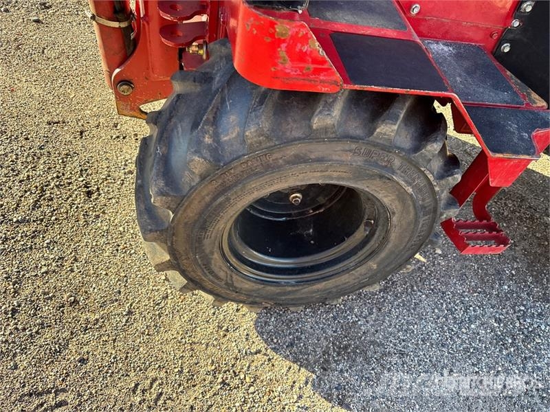 Toro Sneak Peak 360 4x4 Trencher Cable Plow Ostalo za građevinarstvo