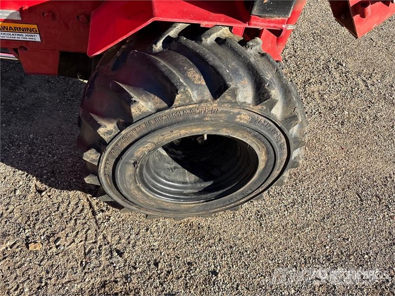 Toro Sneak Peak 360 4x4 Trencher Cable Plow Ostalo za građevinarstvo
