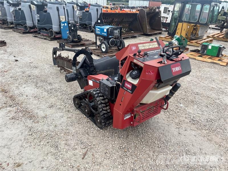 Toro TRX-250 Walk Behind Trencher Sleuvengravers