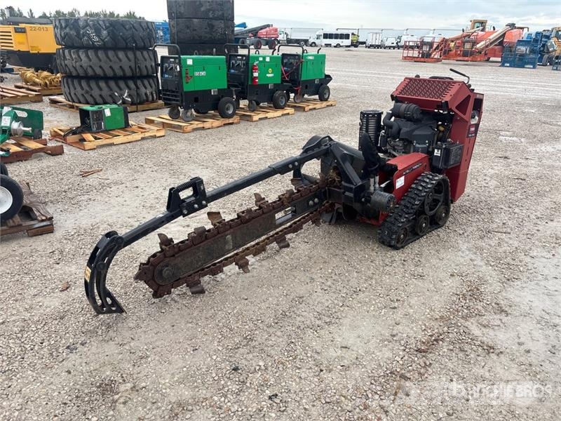 Toro TRX-250 Walk Behind Trencher Sleuvengravers
