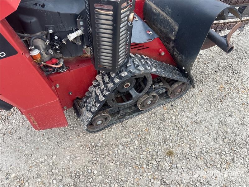 Toro TRX-250 Walk Behind Trencher Sleuvengravers