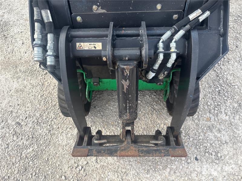 Toro TX-1000 Mini Compact Track Loader Skid steer loaders