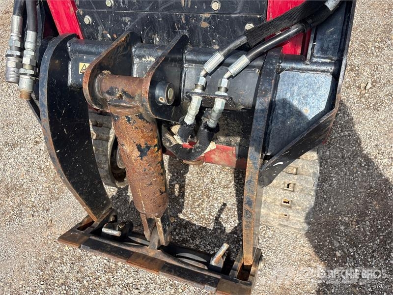 Toro TX1000 Compact Track Loader Lietoti riteņu kompaktiekrāvēji